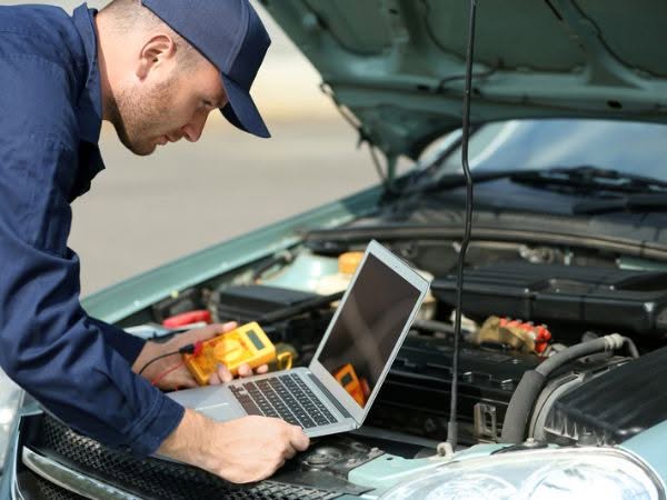 attrezzatura per officina meccanica
